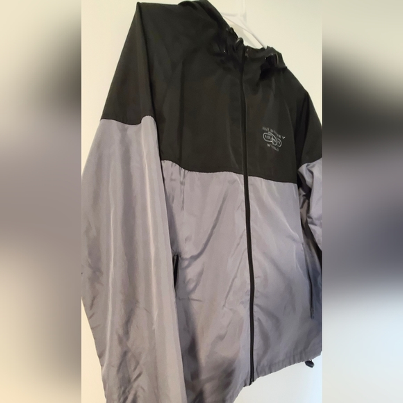 Disney World 1971 Windbreaker Jacket Black/Grey/Small - Picture 7 of 7